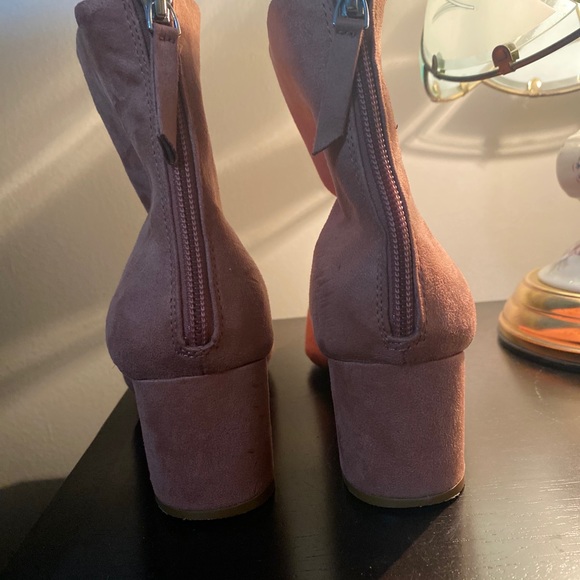 Bambi Toe Cap Boot - Picture 3 of 3